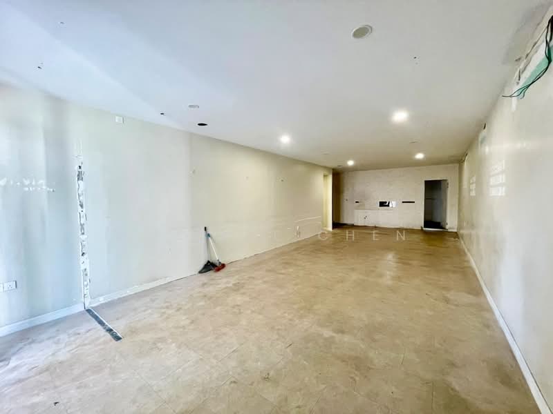 Shop for Rent in Jelutong (Penang) - Lee Xue Chen - Interior - PropertyGuru.com.my