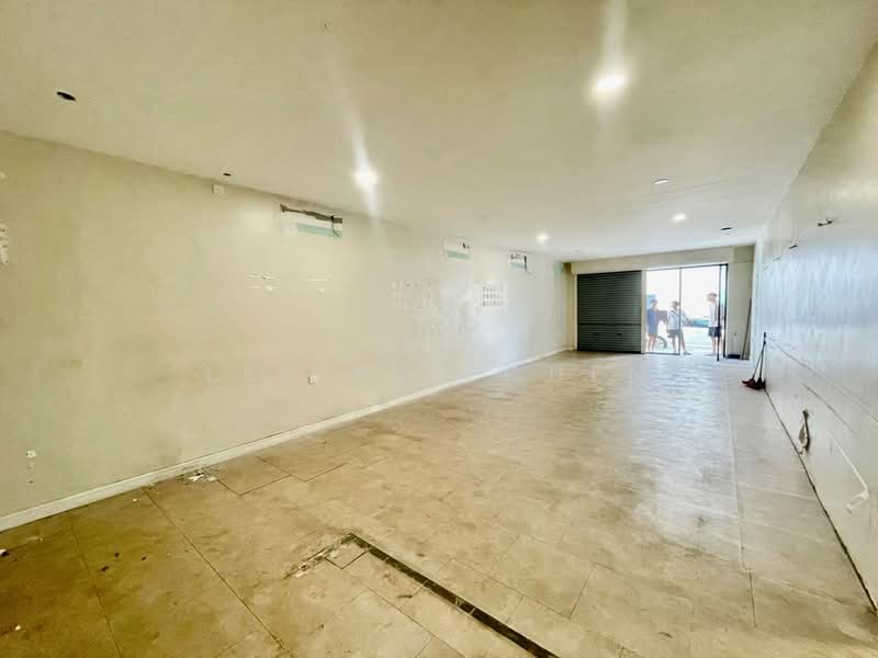 Shop for Rent in Jelutong (Penang) - Lee Xue Chen - Interior - PropertyGuru.com.my
