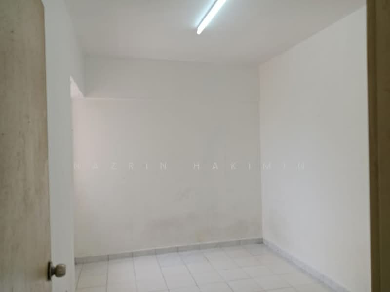 Pangsapuri untuk Dijual di Pangsapuri Suria Subang - Nazrin Hakimin - PropertyGuru.com.my