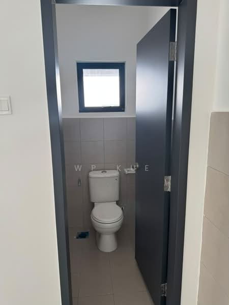 Shop for Rent in Bandar Gamuda Gardens (Rawang) - WP Kue - Bathroom - PropertyGuru.com.my
