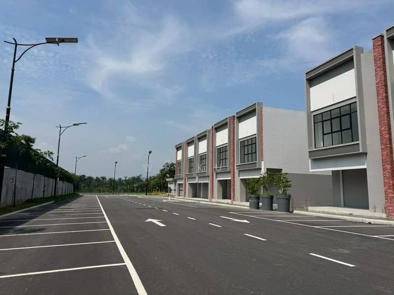Shop for Rent in Bandar Gamuda Gardens (Rawang) - WP Kue - Exterior - PropertyGuru.com.my