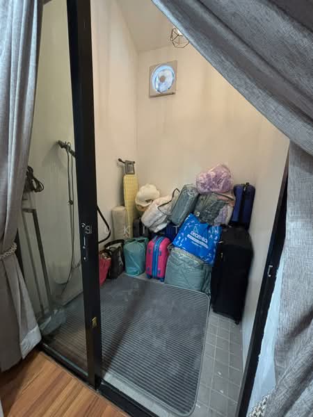 3-storey Terraced House for Sale in Taman Tasik Damai (Sungai Besi) - Suki Tan - Interior - PropertyGuru.com.my