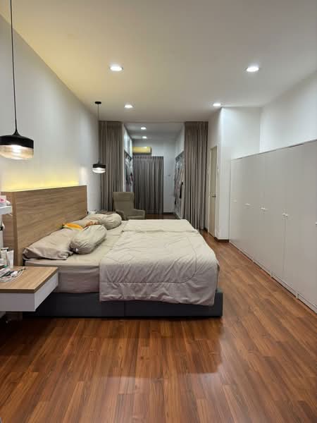 3-storey Terraced House for Sale in Taman Tasik Damai (Sungai Besi) - Suki Tan - Bedroom - PropertyGuru.com.my