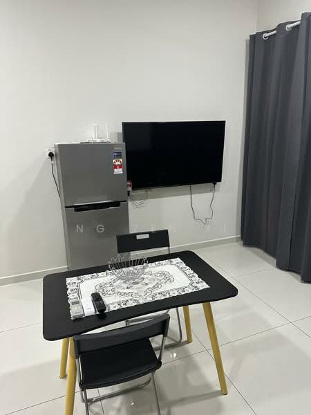 Kondominium untuk Dijual di Bay Point @ Country Garden Danga Bay - NG ZEN XI - Dining Room - PropertyGuru.com.my