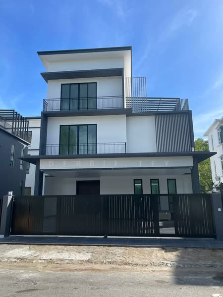 Bungalow for Sale in Taman Equine (Seri Kembangan) - Debbie Tey - PropertyGuru.com.my