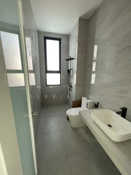 Bungalow for Sale in Taman Equine (Seri Kembangan) - Debbie Tey - Bathroom - PropertyGuru.com.my