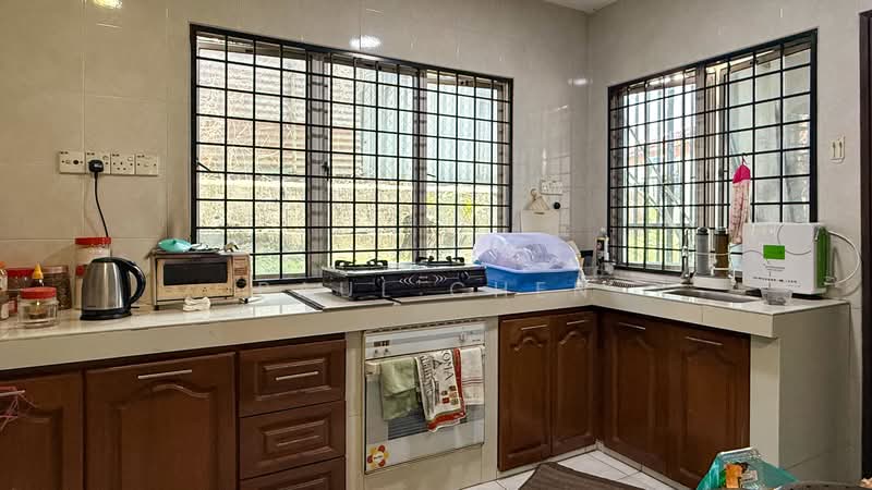 Semi-Detached House for Sale in Seksyen 14 (Petaling Jaya) - Paul Chen - Kitchen - PropertyGuru.com.my