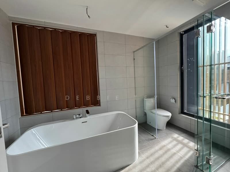 Semi-Detached House for Sale in Bukit Wangsamas (Setiawangsa) - Debbie Tey - Bathroom - PropertyGuru.com.my