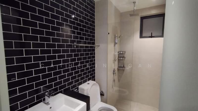 Servis Apartment untuk Dijual di Union Suites - Catherine Gan - Bathroom - PropertyGuru.com.my