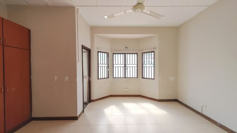 2-storey Terraced House for Rent in Bandar Putra Permai (Seri Kembangan) - Frances Liew - Living Room - PropertyGuru.com.my
