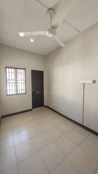 2-storey Terraced House for Rent in Bandar Putra Permai (Seri Kembangan) - Frances Liew - Interior - PropertyGuru.com.my
