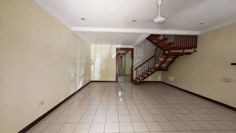 2-storey Terraced House for Rent in Bandar Putra Permai (Seri Kembangan) - Frances Liew - Living Room - PropertyGuru.com.my
