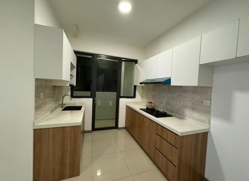 Kediaman Servis untuk Disewa di United Point (Residensi Berpadu) - Alex Seet - Kitchen - PropertyGuru.com.my