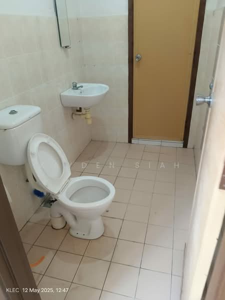 Servis Apartment untuk Disewa di D'Pulze Cyberjaya - Kayden Siah - Bathroom - PropertyGuru.com.my
