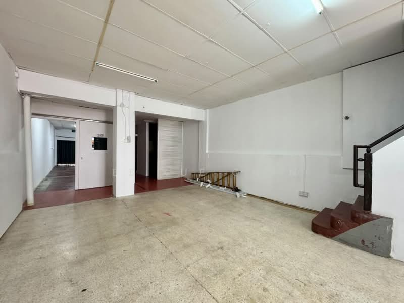 Shop for Rent in George Town (Penang) - Lee Xue Chen - Interior - PropertyGuru.com.my