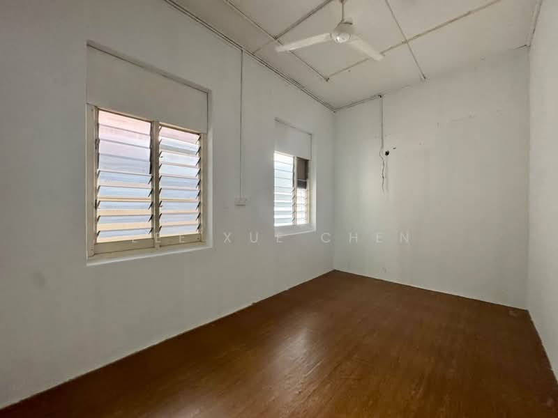 Shop for Rent in George Town (Penang) - Lee Xue Chen - Interior - PropertyGuru.com.my