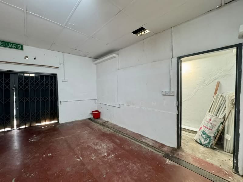 Shop for Rent in George Town (Penang) - Lee Xue Chen - Interior - PropertyGuru.com.my