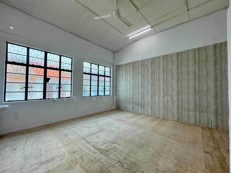Shop for Rent in George Town (Penang) - Lee Xue Chen - Interior - PropertyGuru.com.my