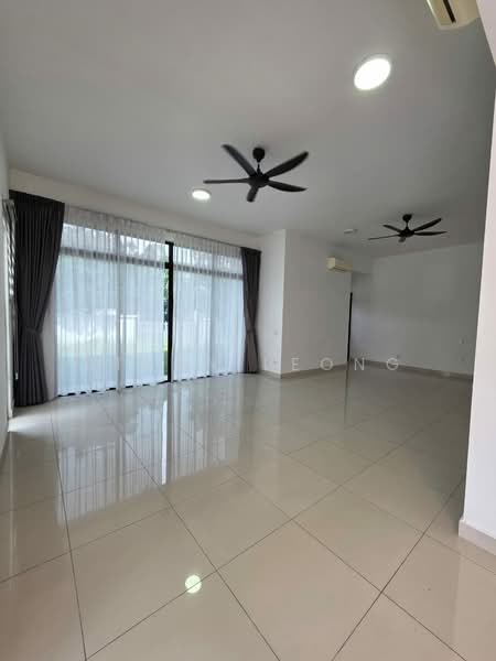 Cluster House for Sale in Eco Majestic (Semenyih) - Ethan Leong - Living Room - PropertyGuru.com.my