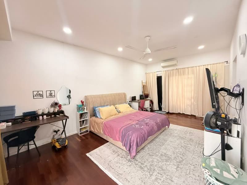 3-storey Terraced House for Sale in Rawang (Selangor) - Alice Low - Bedroom - PropertyGuru.com.my