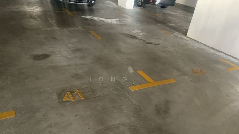 Kondominium untuk Dijual di One World 1 - Hong . - Car Park - PropertyGuru.com.my