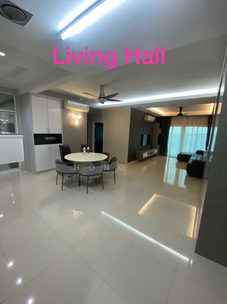Kondominium untuk Dijual di One World 1 - Hong . - Living Room - PropertyGuru.com.my