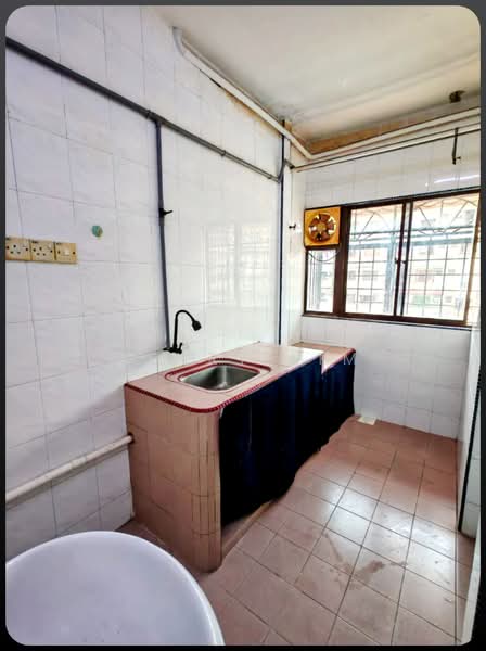 Rumah Flat untuk Disewa di Seri Nilam - Henry Lim - Kitchen - PropertyGuru.com.my