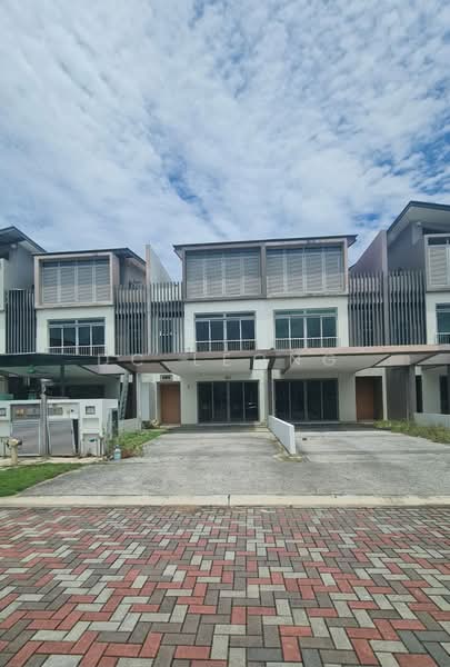 3-storey Terraced House for Sale in D'Island (Puchong) - DC Leong - Exterior - PropertyGuru.com.my