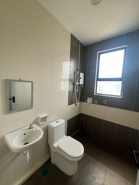 2-storey Terraced House for Rent in Kuching (Sarawak) - Erica Bong - Bathroom - PropertyGuru.com.my