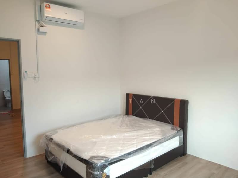Semi-Detached House for Rent in Kuching (Sarawak) - Jeno Tan - Bedroom - PropertyGuru.com.my