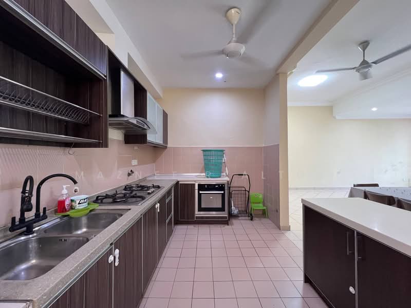 Condominium for Sale at Sri Lojing Condominiums - Maznee Realtor - Kitchen - PropertyGuru.com.my