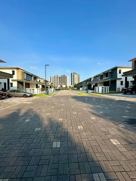 Rumah Berkembar untuk Dijual di Eco Ardence (Setia Alam) - Steven Tey - Exterior - PropertyGuru.com.my