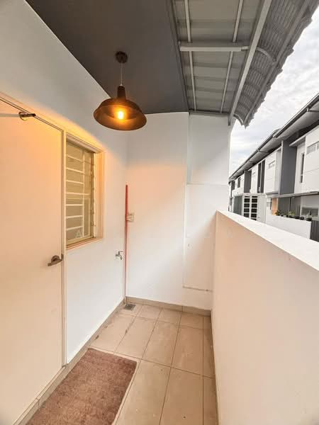 Terraced House for Sale in Kota Emerald (Rawang) - Alice Low - Balcony - PropertyGuru.com.my