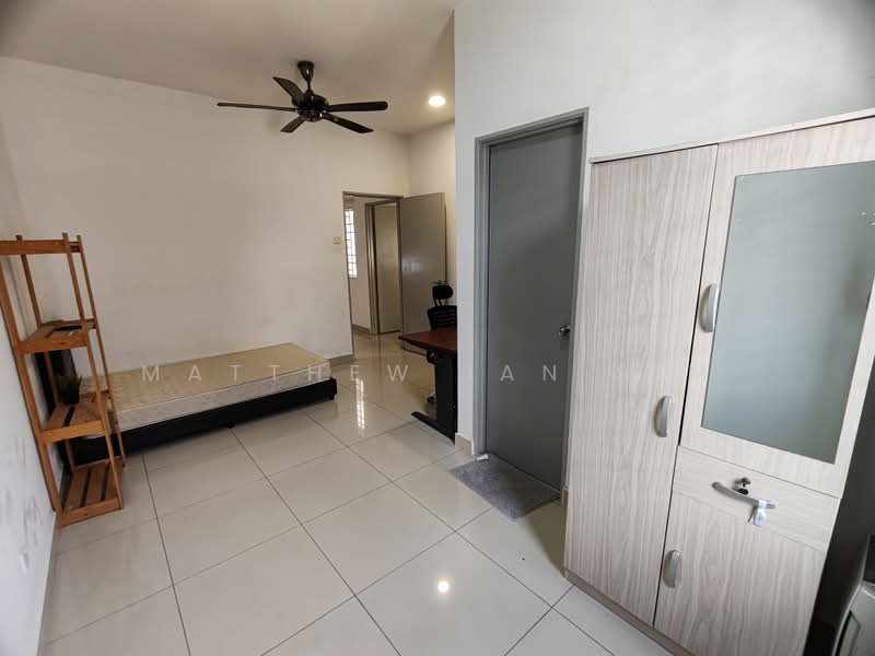 Townhouse for Rent in Bandar Saujana Putra (Tanjong Duabelas) - Matthew Ian Sim - Bedroom - PropertyGuru.com.my