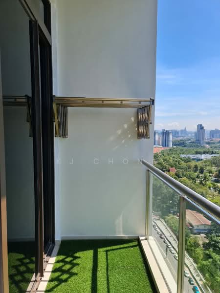 Servis Apartment untuk Dijual di The Park 2 - KJ Chong - Balcony - PropertyGuru.com.my