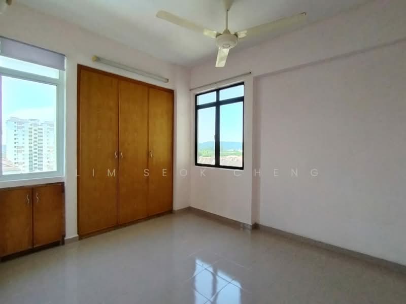Apartment for Rent at Lavinia Apartments - Lim Seok Cheng - Bedroom - PropertyGuru.com.my