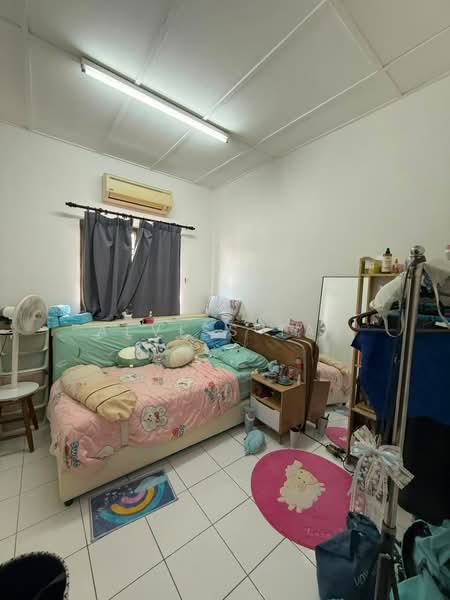 Rumah Teres 2-Tingkat untuk Dijual di Taman Setia Indah (Tebrau) - Alviss Tay - Bedroom - PropertyGuru.com.my