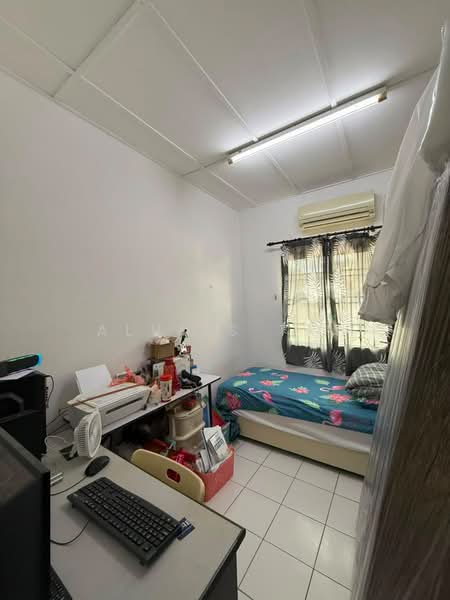 Rumah Teres 2-Tingkat untuk Dijual di Taman Setia Indah (Tebrau) - Alviss Tay - Bedroom - PropertyGuru.com.my