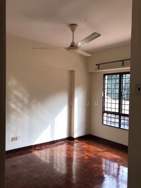 Apartment for Sale at Anjung Hijau (Greenfields) - Lee Pinjun - PropertyGuru.com.my