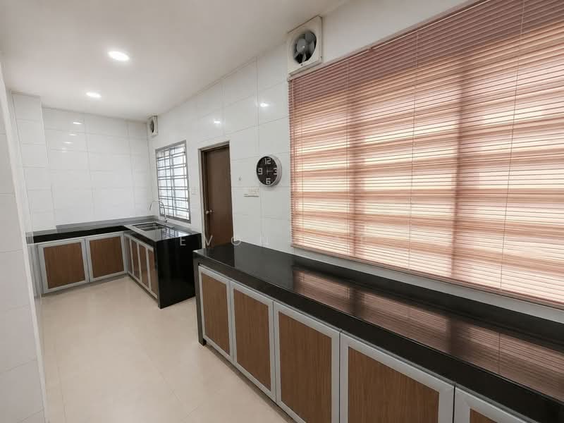 Rumah Teres 2 Tingkat untuk Dijual di Taman Mutiara Rini (Skudai) - Evon Yap - Kitchen - PropertyGuru.com.my