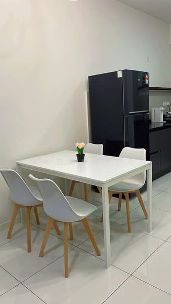 Servis Apartment untuk Disewa di Emerald 9 - Kayden Siah - Dining Room - PropertyGuru.com.my