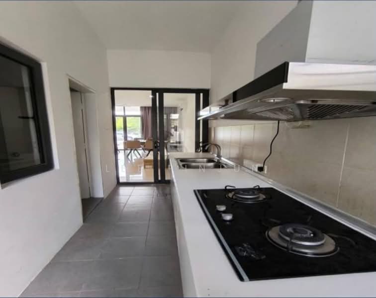 Rumah Teres 3 Tingkat untuk Disewa di Lake Fields (Sungai Besi) - Lee Pinjun - PropertyGuru.com.my