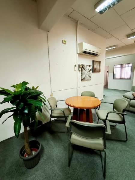 Shop / Office for Rent in Taman Daya (Johor Bahru) - Sze Lee - Interior - PropertyGuru.com.my