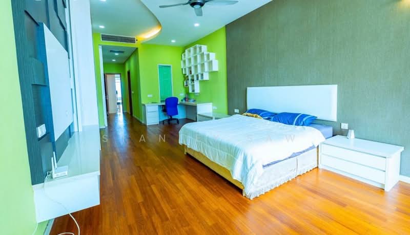 Condominium for Sale at 8 Gurney (The Shore Condominium) - Stanley Saw - Bedroom - PropertyGuru.com.my