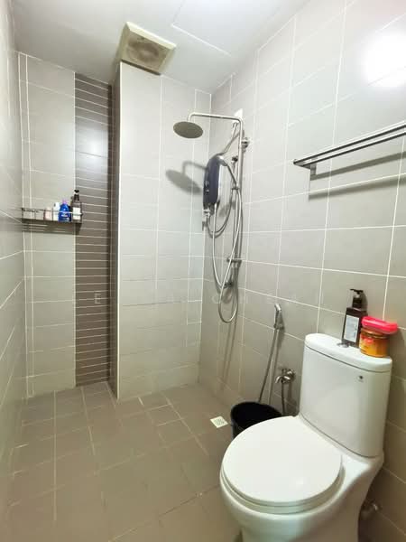 Pangsapuri untuk Dijual di Telaga Emas - Leesa Cheah - Bathroom - PropertyGuru.com.my
