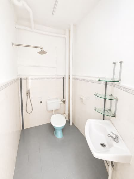 Pangsapuri untuk Dijual di Kiara Apartment - Eddy Leow - Bathroom - PropertyGuru.com.my