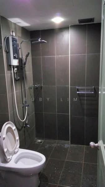 Service Residence for Rent at Arnica @ Tropicana Gardens - Ruby Lim - Bathroom - PropertyGuru.com.my