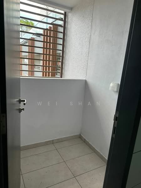 Condominium for Rent at The Valley Residences @ SkySierra - Wei Shan - Balcony - PropertyGuru.com.my