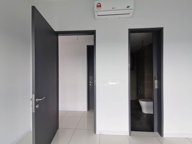 Condominium for Rent at The Valley Residences @ SkySierra - Wei Shan - Bathroom - PropertyGuru.com.my