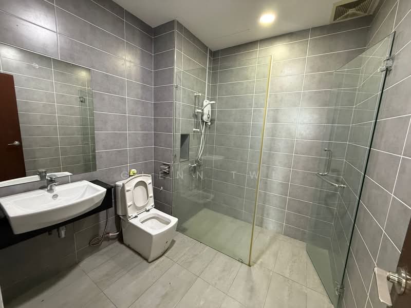 Service Residence for Rent at Paragon Residences @ Straits View - Glenn Twe - Bathroom - PropertyGuru.com.my